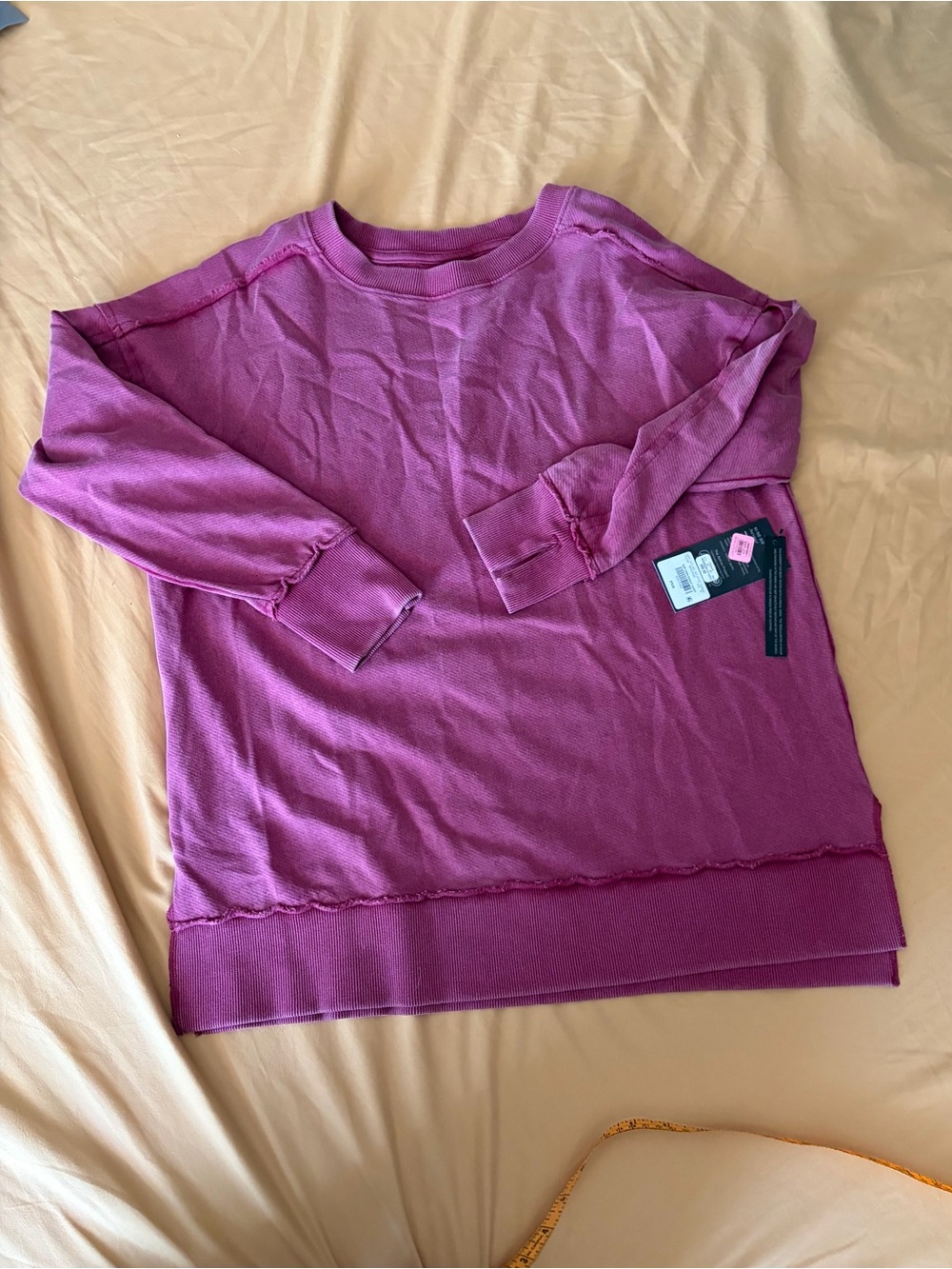 Women's Lightweight Crewneck Sweatshirt in Magenta